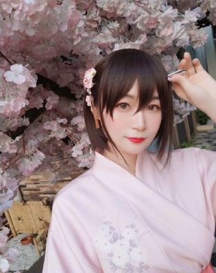 欧美美女18xxxx_720免费观看最新